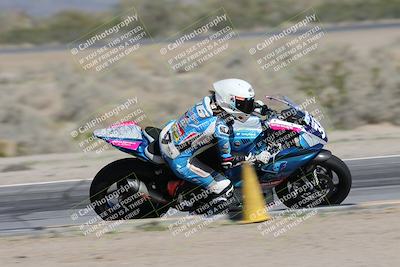 media/Jan-15-2026-Racers Edge (Thu) [[dfebeb70ab]]/2-A Group/Session 3 (Turn 15 Inside Pans)/